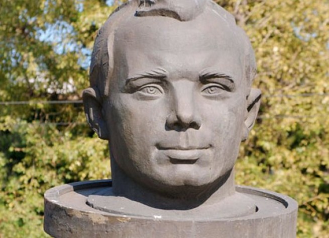 Bust of Russian Cosmonaut Unveiled in Norway