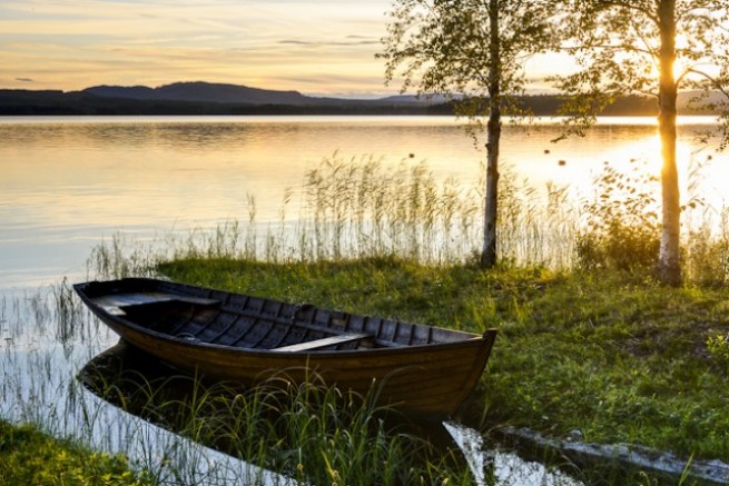 The Fleeting Return of Long Summer Days