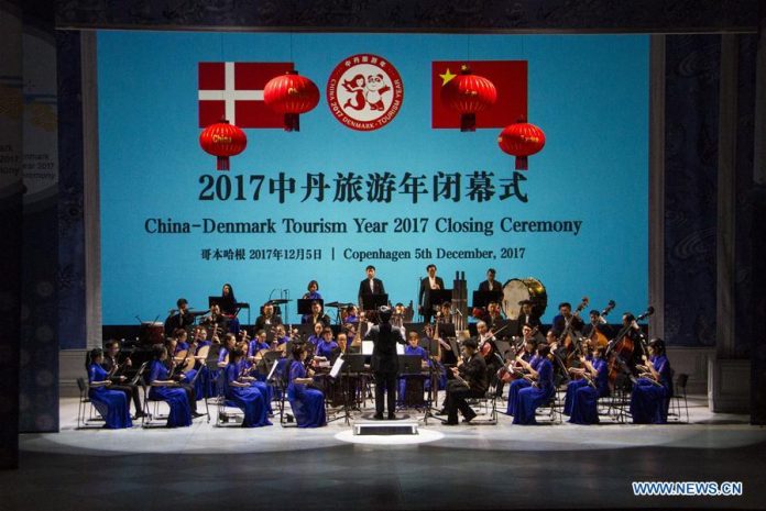 The 2017 China-Denmark Tourism Year wrapped up with a gala closing ceremony in the Danish capital city of Copenhagen on 5 December at the Royal Theatre