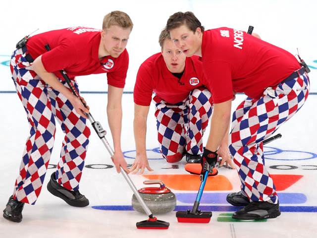 Norway’s Flashing Curling Pants Are Back!