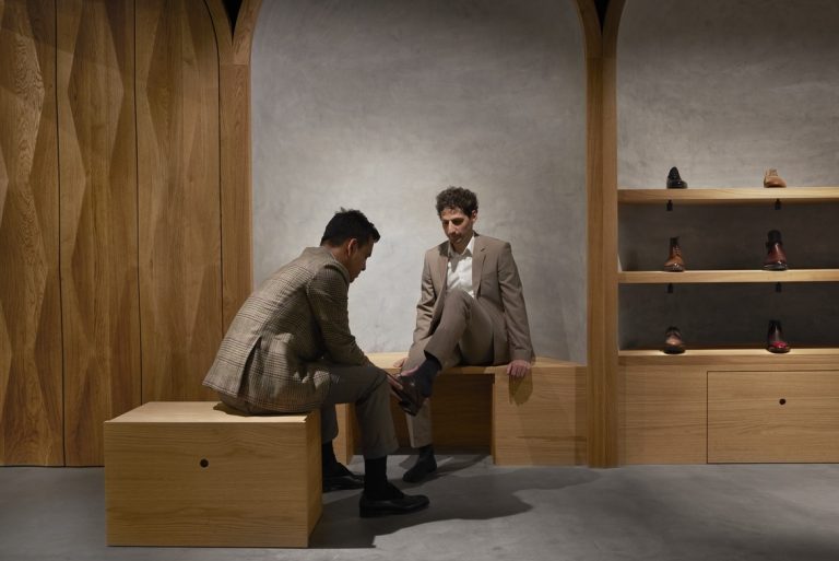 Norwegian High-end Shoemaker with High-end Interior