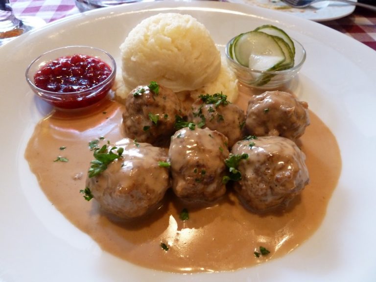 Scandinavian Meatballs