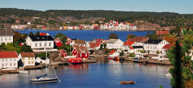 Beaches and Picturesque Seaside Towns in Southern Norway