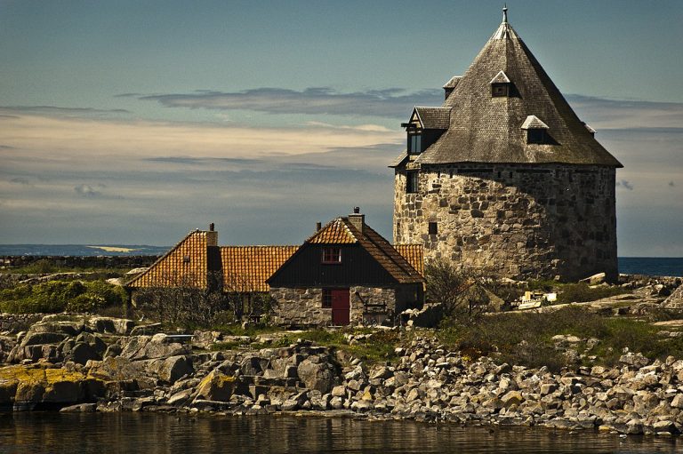 The Danish Fortress in the Sea