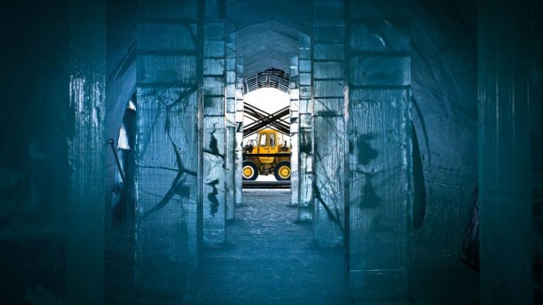 Sweden’s Famous Icehotel 2021 Has Been Decorated By 32 Artists From 13 Different Countries