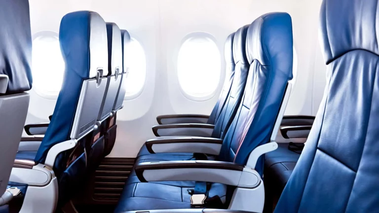 How To Find Your Best Seats When Booking Your Next Flight