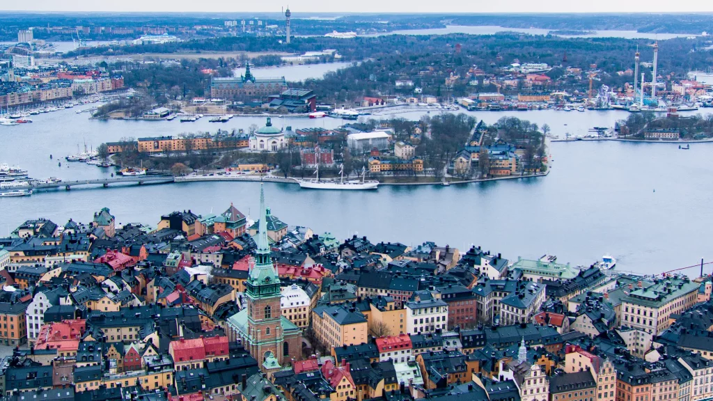 Exploring Scandinavia's Top Flight Routes
