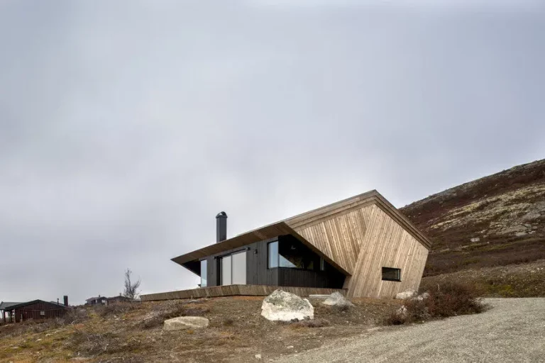 Norwegian “Mountain Modern” Cabins