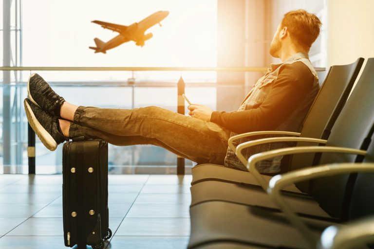 How to Use Long Layovers as a Tool