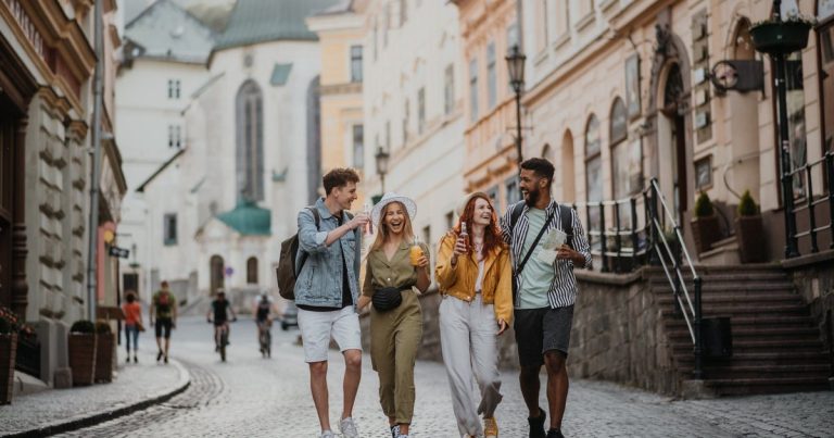 How to Make a Cheap Weekend Getaway Trip