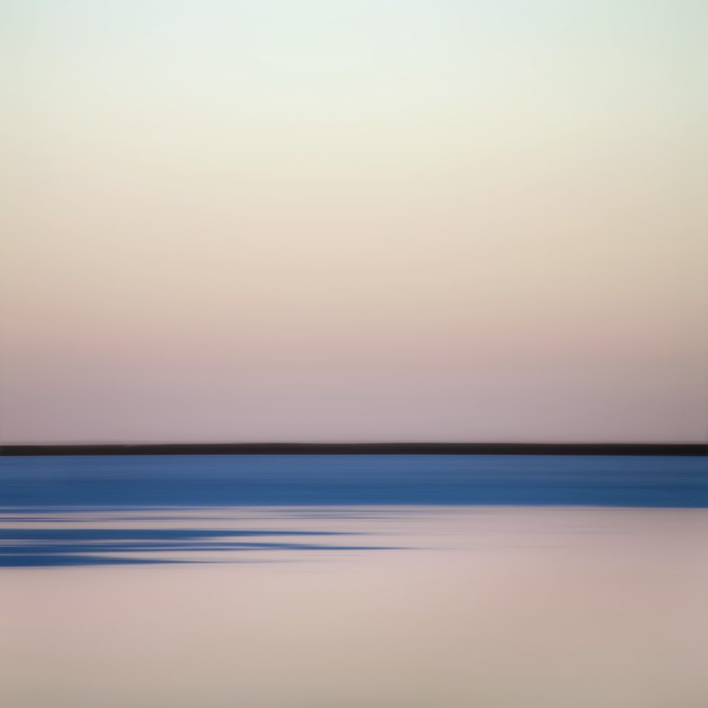 Norwegian Photographer’s Eternal Studies with Nature