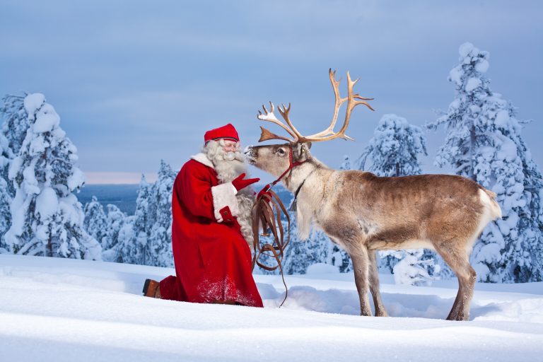The Real Santa Claus Visits Thailand