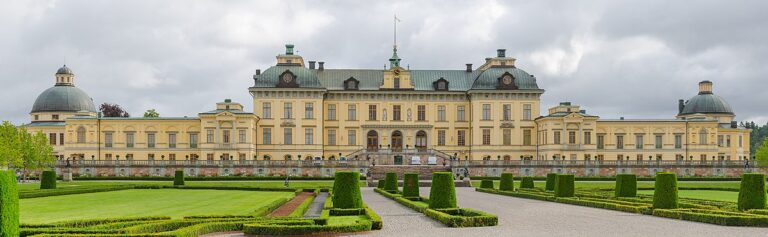 An Exploration of Royal Residences: The Rich History Behind Sweden’s Regal Structures