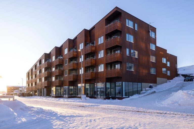 Building Challenges on Greenland