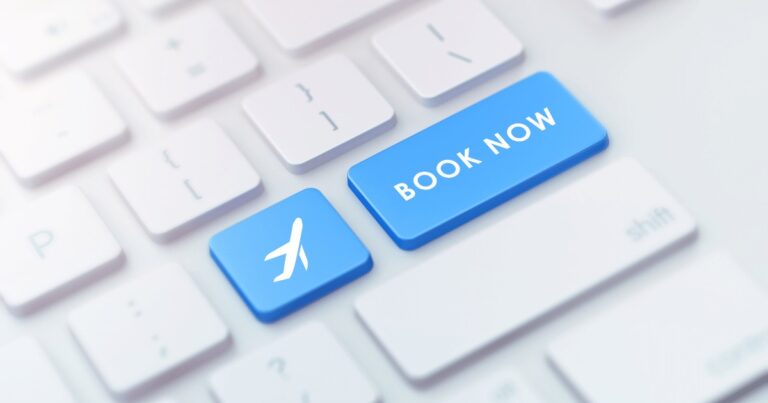 Planning a Holiday Online: Where to Book What – and What to Watch Out For