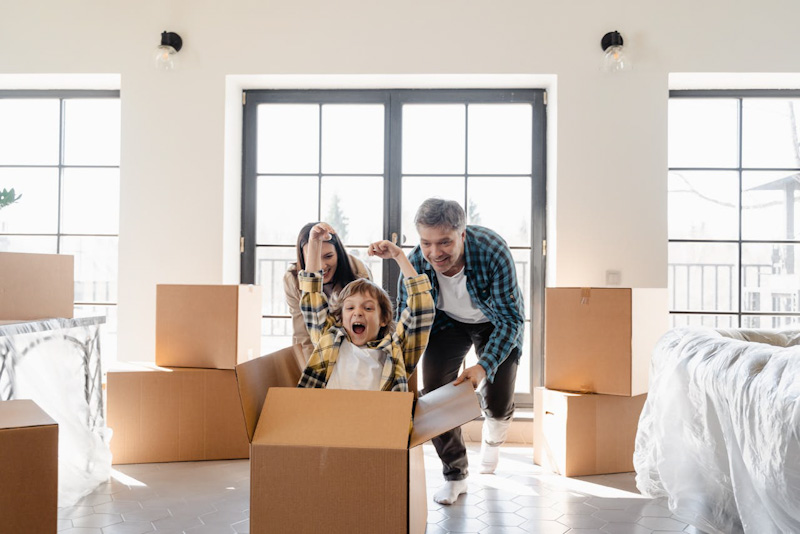 a family moving in, ready for living as an expat in Stockholm