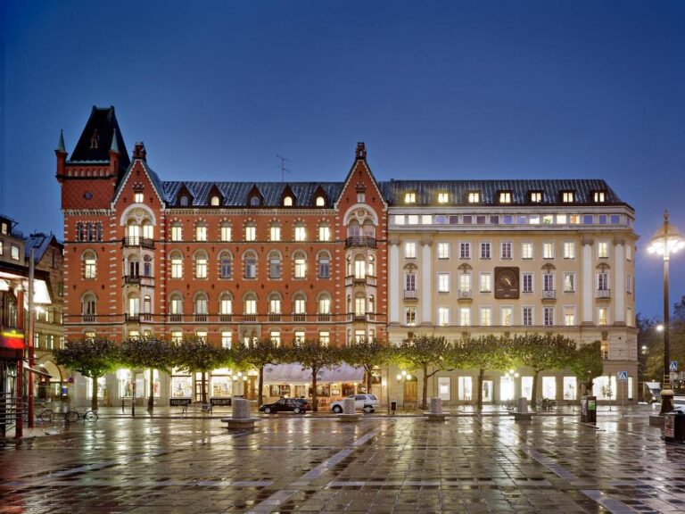 A Hotel for Pleasure-Seeking Connoisseurs and Conscious Travelers in Stockholm